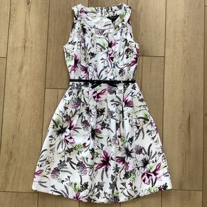White House Black Market Floral Dress Size 00